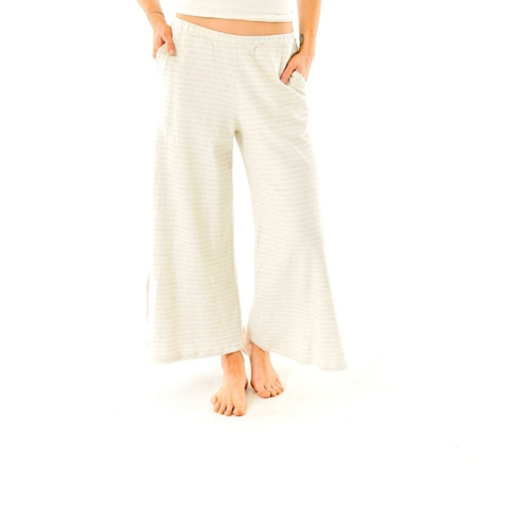 Amazing Carve Designs wide leg pants